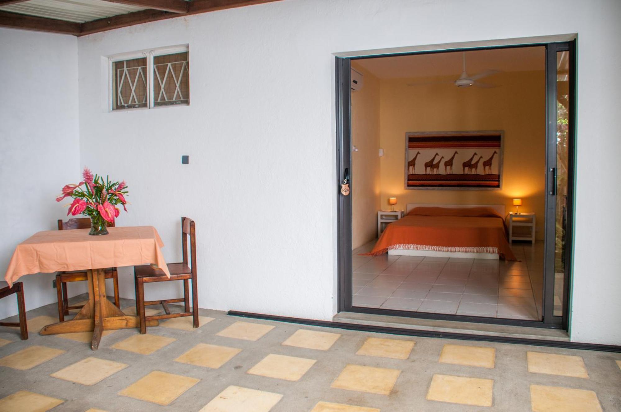 Chantauvent Guest House Blue Bay Kamer foto