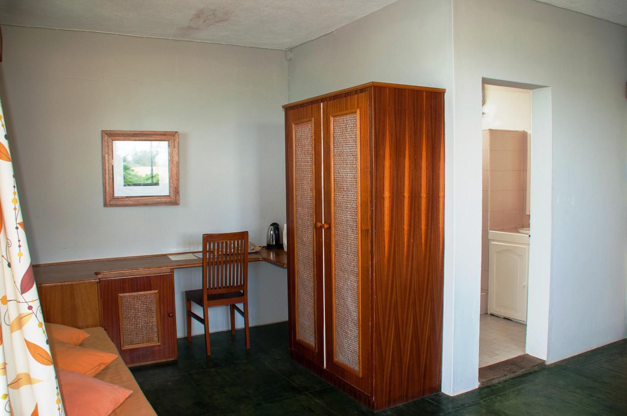 Chantauvent Guest House Blue Bay Kamer foto