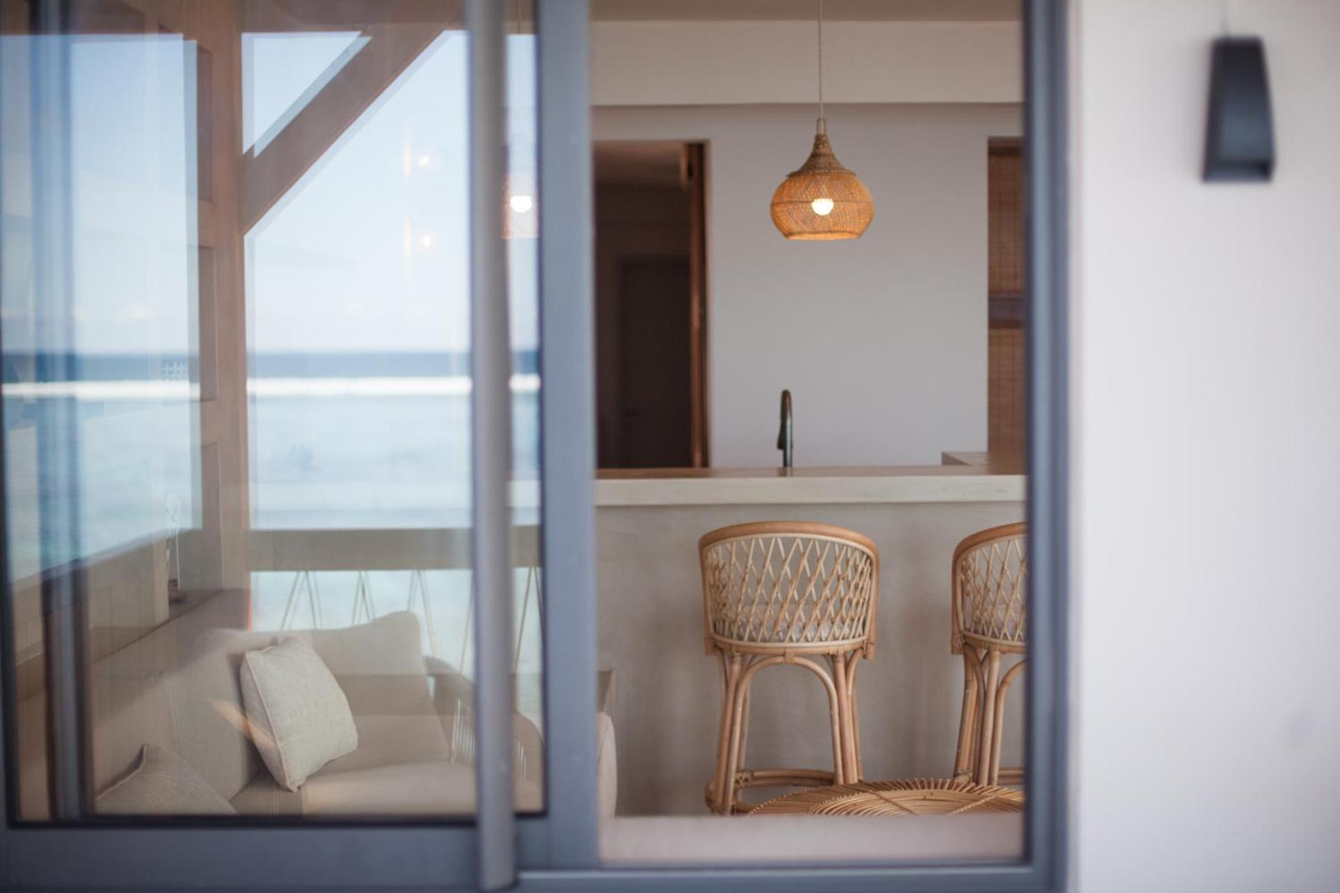 Chantauvent Guest House Blue Bay Buitenkant foto