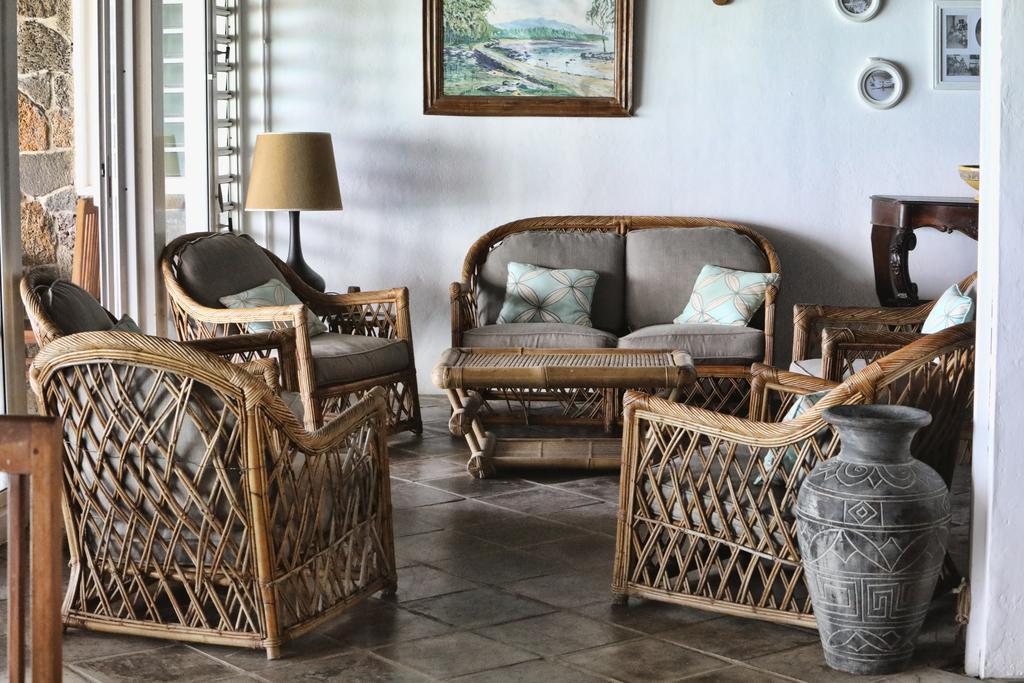 Chantauvent Guest House Blue Bay Buitenkant foto